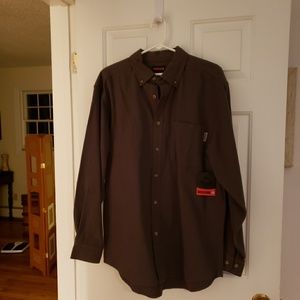 Wolverine Men's Large Chamois Shirt.